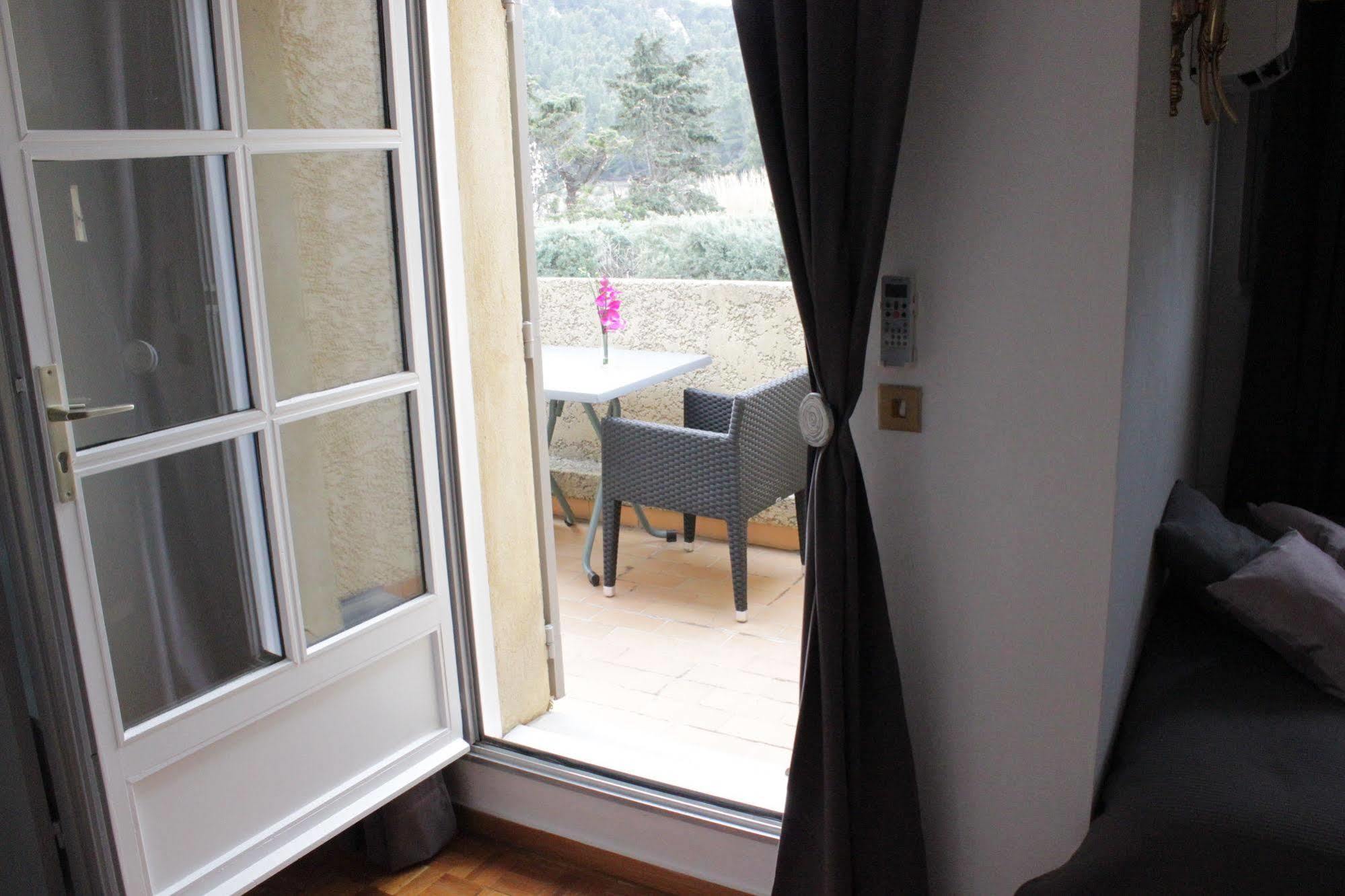 Le Fabian Des Baux Hotel Exterior photo