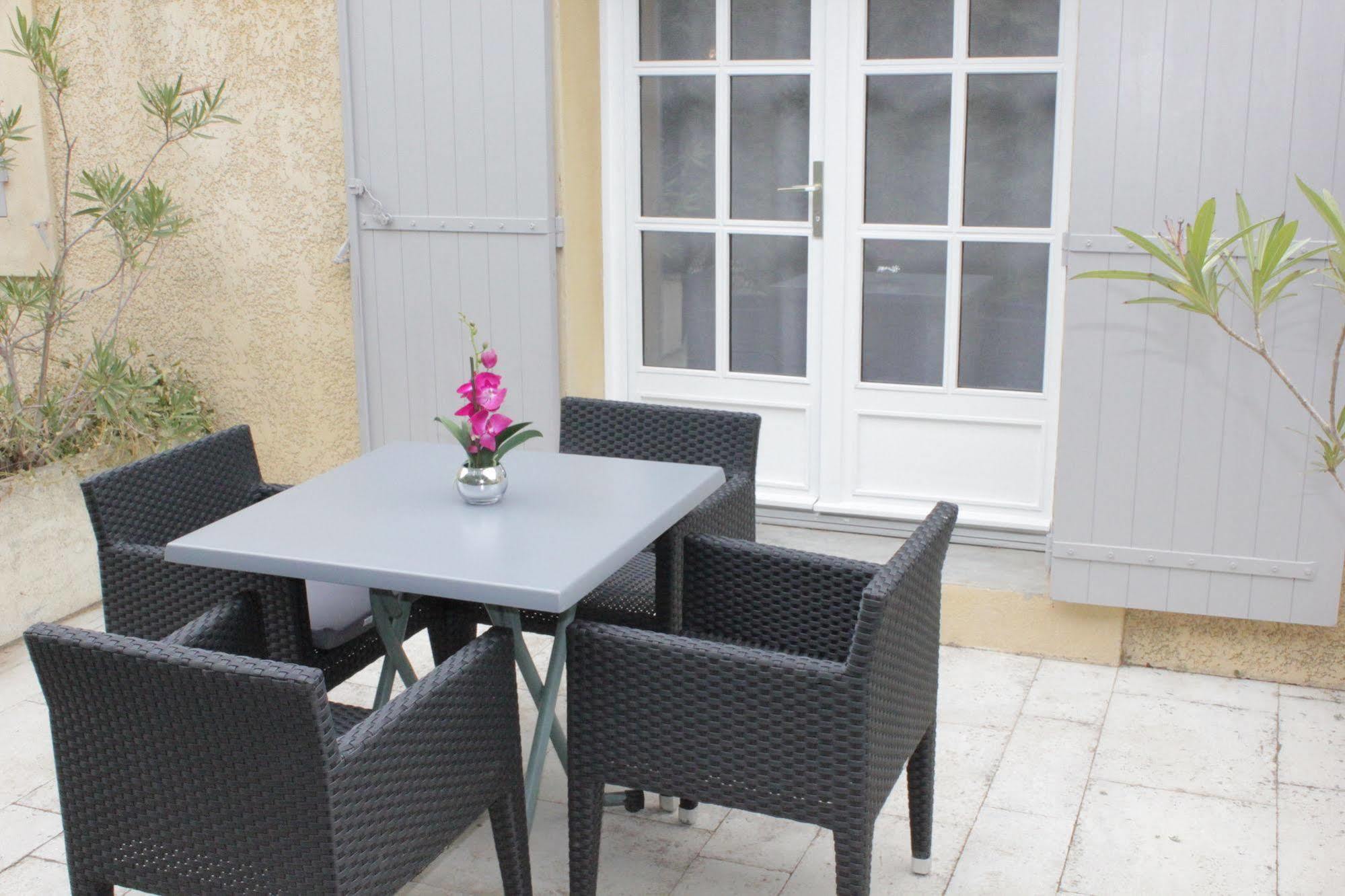 Le Fabian Des Baux Hotel Exterior photo
